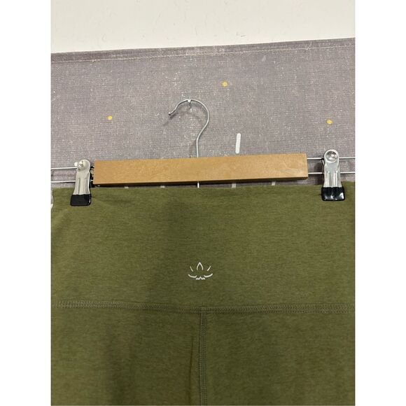 Beyond Yoga Spacedye Caught In The Midi Moss Green Leggings - Picture 5 of 6